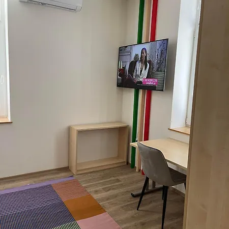 Apartamento Blizu Centra In Na Robu Tivolija