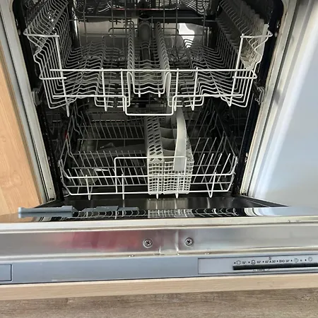 Apartma Blizu Centra In Na Robu Tivolija *